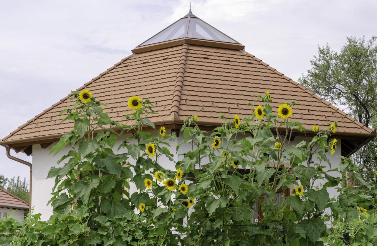 Égrelátó Vendégház Balatonakali Exterior foto